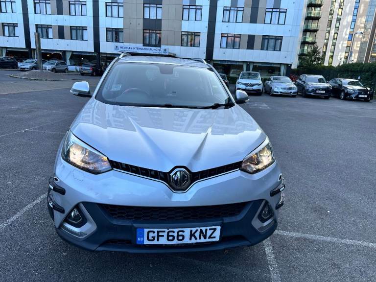 MG Motor UK, GS, Hatchback, 2016, Manual, 1490 (cc), 5 doors