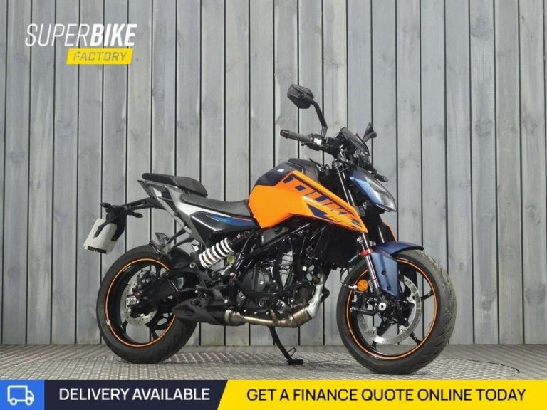 2025 75 KTM 125 DUKE