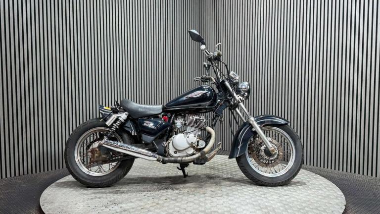Suzuki Marauder GZ 1999 20K RUNNING PROJECT BIKE SPARES OR REPAIR 125CC