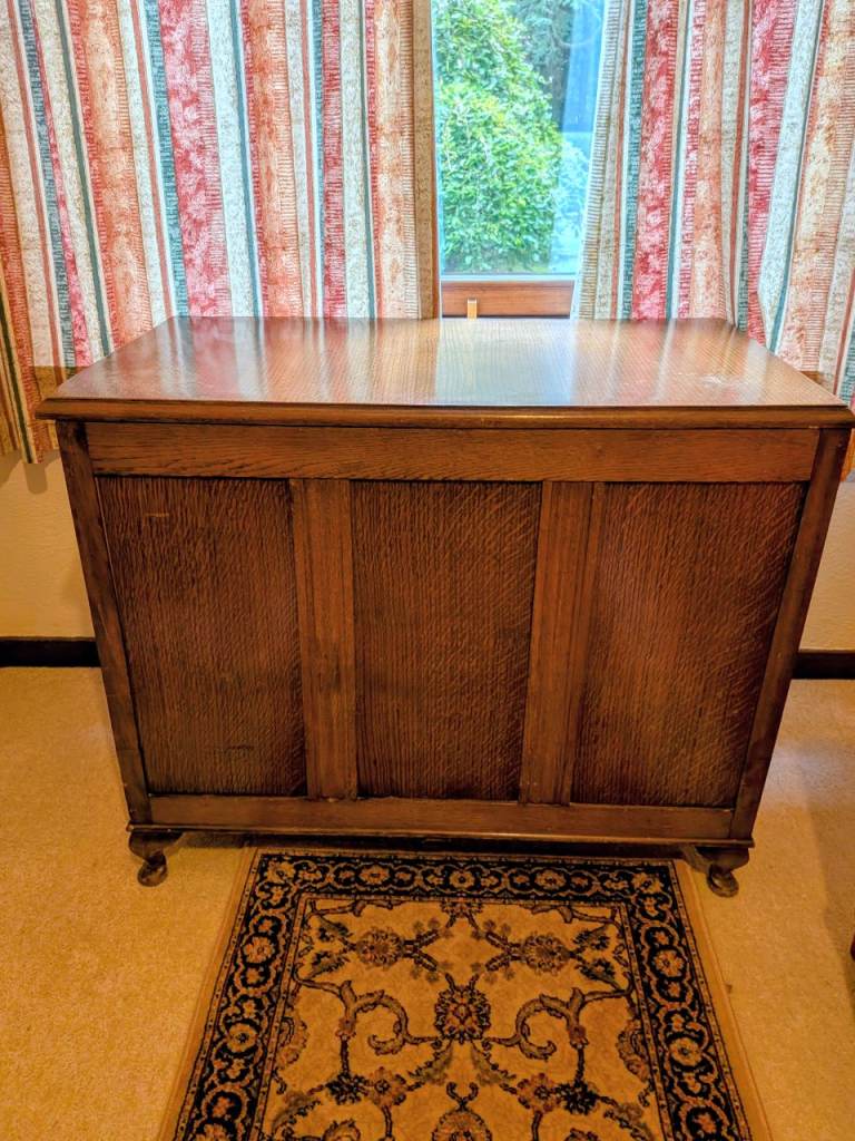 vintage oak storage unit / coffer with lift up lid