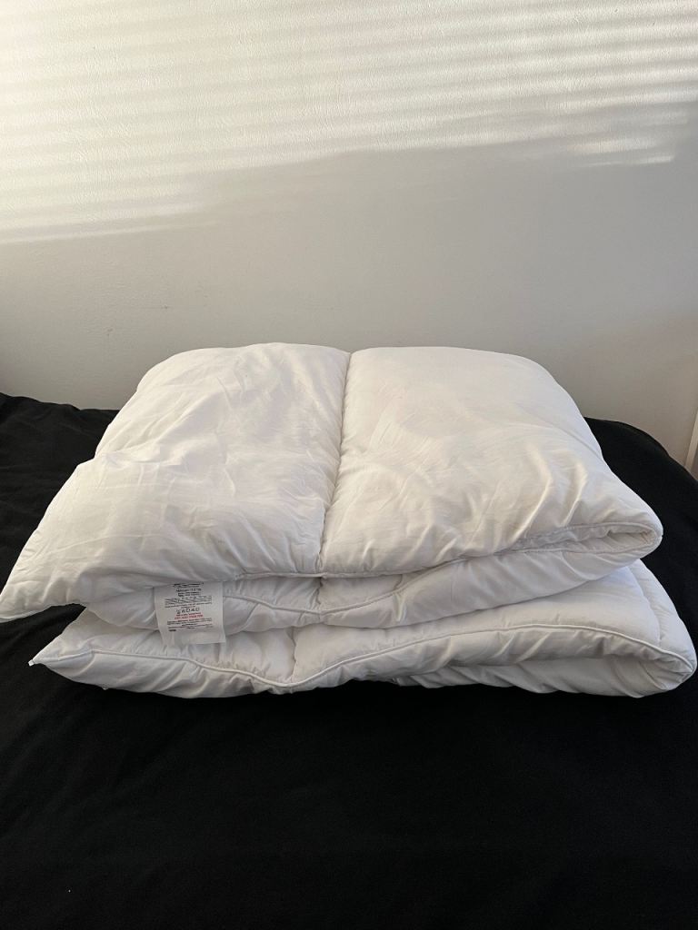 Free to collect 13.5 tog double duvet 
