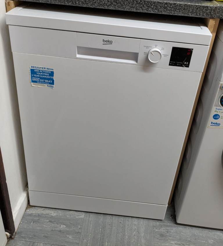 Beko Dishwasher – White, As Good As New