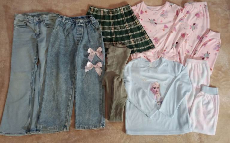 Girls bundle of clothes size 5-6y