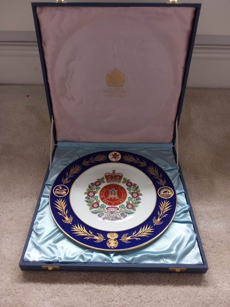 Spode Royal Welsh Fusiliers Plate – As Good As New, Boxed