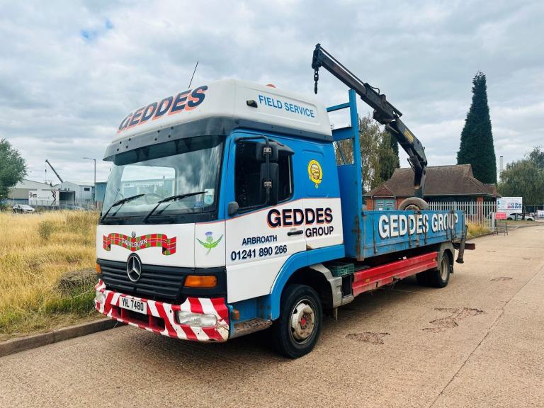 2004 (54) MERCEDES ATEGO 818 7.5 TON TRIPLE DROPSIDE, HIAB 650 CRANE