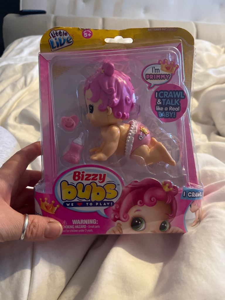 Brand new little live Bizzy Bubs Primmy crawl & talk doll