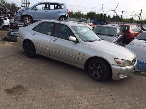 lexus is200 silver parts for breaking 