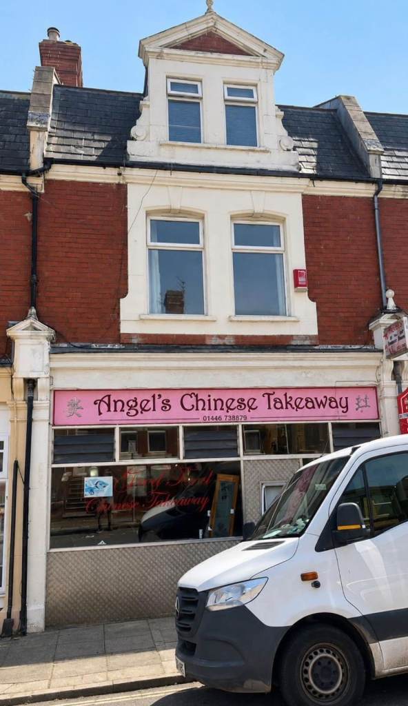 Barry (West End) - 15 York Place CF62 7ED - Thriving A3 Shop Unit To Let-w.2 Bed Maisonette& 2 Flats