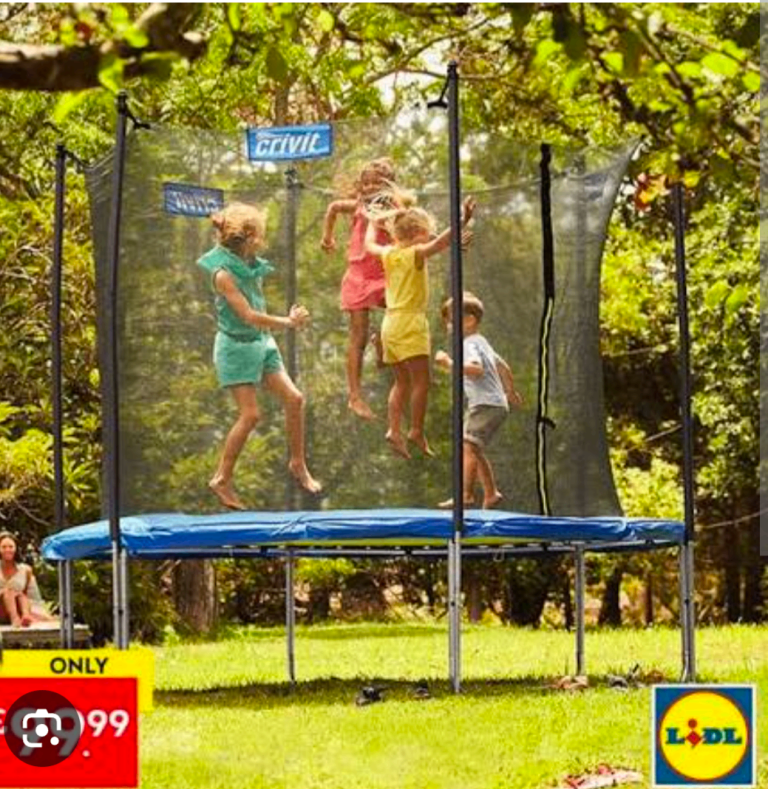 Free trampoline 