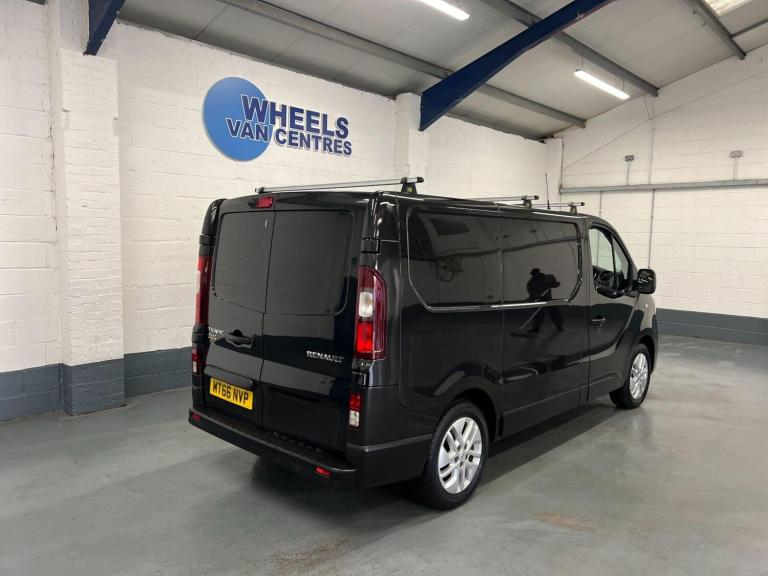2016 Renault Trafic 1.6 dCi 27 Sport Nav SWB Standard Roof Euro 6 5dr Panel Van Diesel Manual