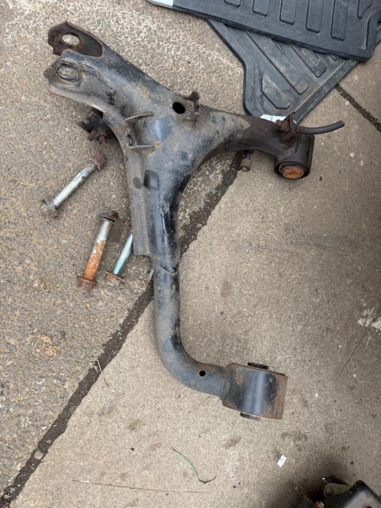 Range Rover sport l320 O/S/R upper control arm 