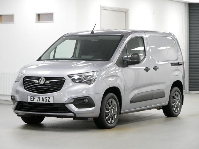 71 VAUXHALL COMBO 1.5 TURBO D 100 BHP L1 SPORTIVE EDITION ( NO VAT ! )