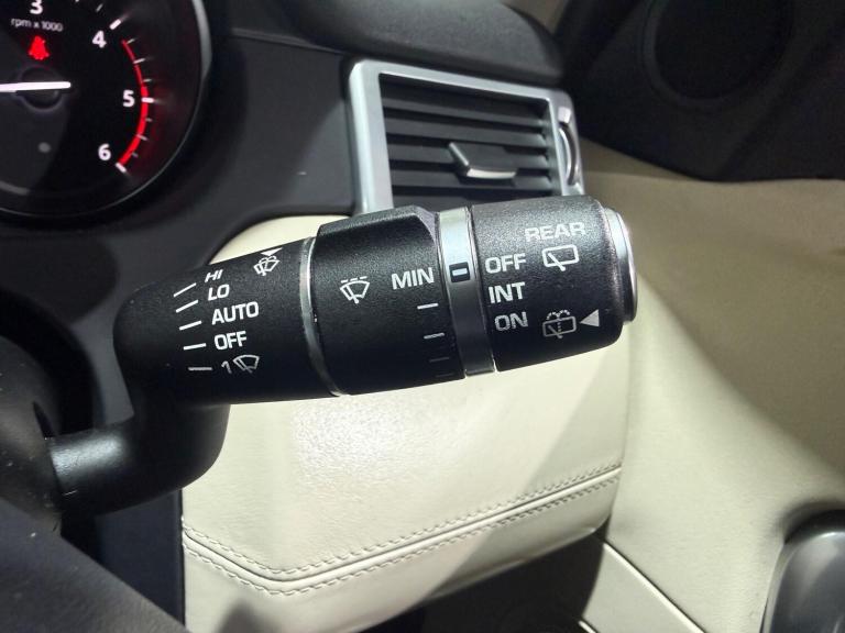 2017 Land Rover Discovery Sport 2.0 TD4 HSE Luxury Auto 4WD Euro 6 (s/s) 5dr ESTATE Diesel Automatic