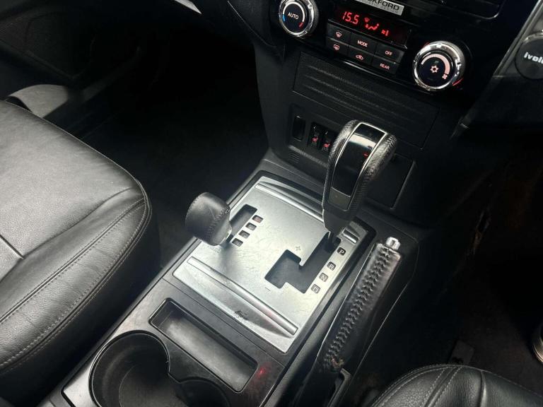 MITSUBISHI SHOGUN 3.2 DI-DC SG3 Auto 4WD Euro 6 5dr LWB 2017