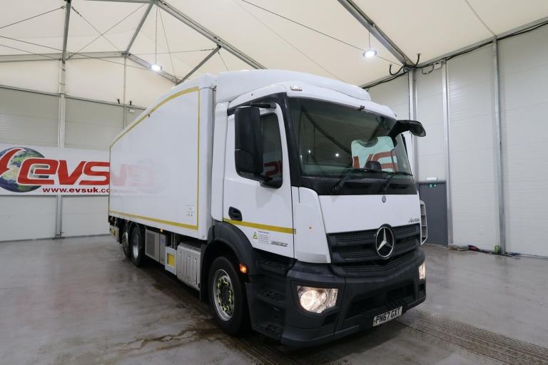 2018 (67 PLATE) Mercedes Benz Antos 2532 6x2 Euro 6 Refrigerated