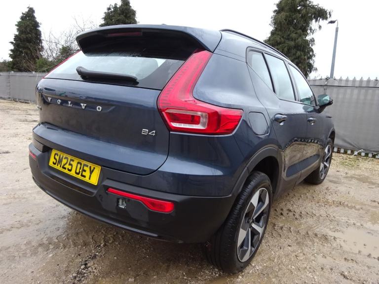2025 25 REG VOLVO XC40 + B4 AUTO DAMAGED REPAIRABLE SALVAGE