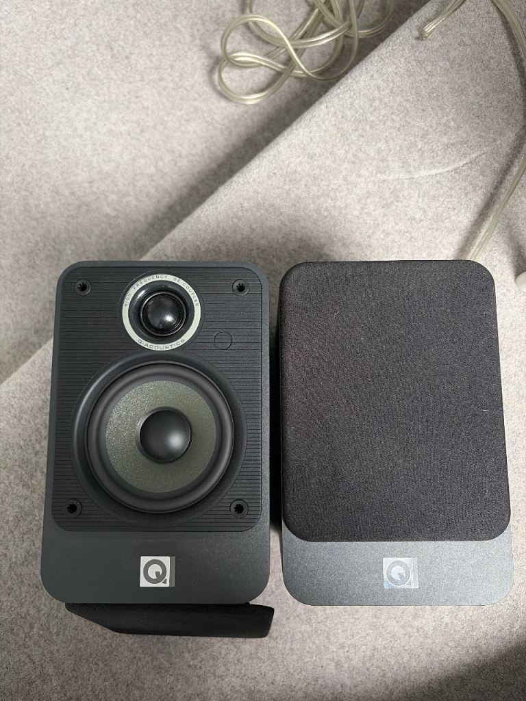 A Acoustics 2010i speakers