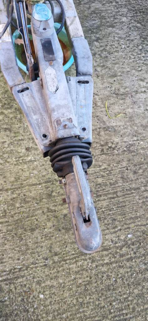 Boat Trailer Hitch with Joc – Fair Condition