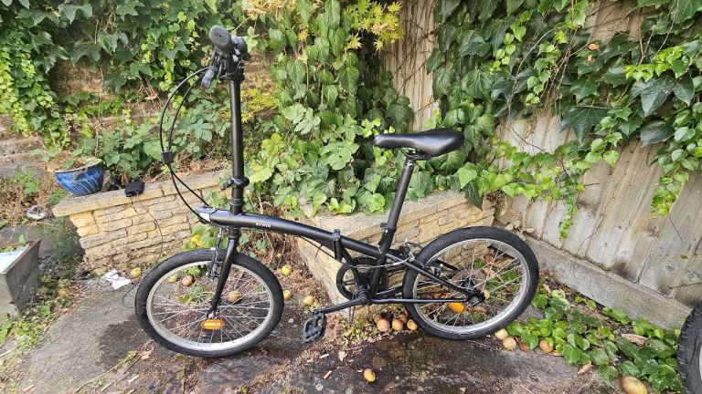BTwin Foldable Bike + Helmet, Lock & Accessories | Excellent Condition