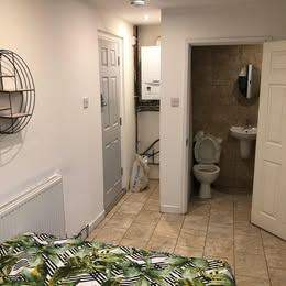 Ensuite in a shared house