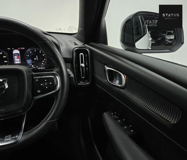 2019 Volvo XC40 2.0 T5 R DESIGN 5dr AWD Geartronic ESTATE PETROL Automatic