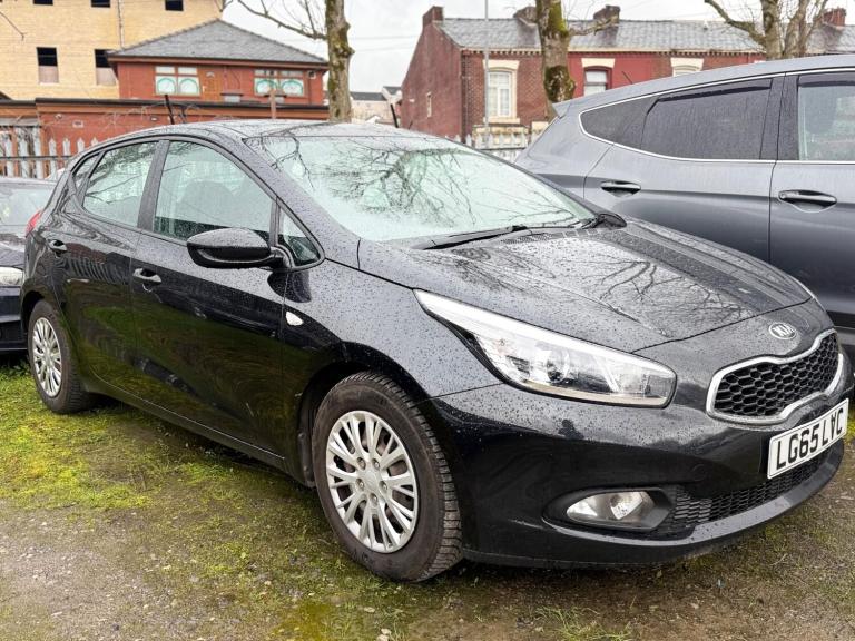 2015 Kia Ceed 1.6 CRDi 1 EcoDynamics 5dr HATCHBACK DIESEL Manual