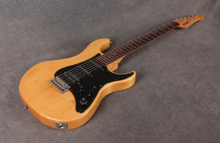 Yamaha Electric Guitar – Needs Work