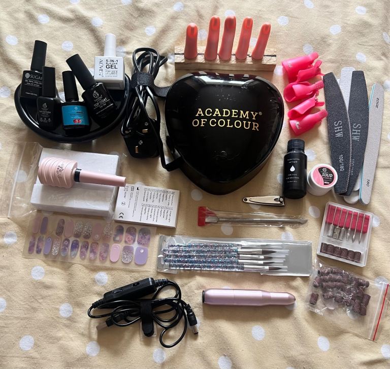 Acrylic nail kit, uv lamp & accessories 