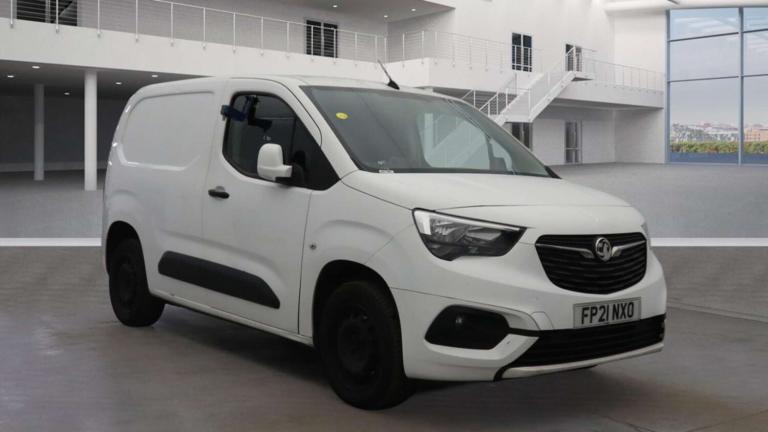 2021 Vauxhall Combo 1.5 Combo 2300 Sportive TD Panel Van Diesel Manual