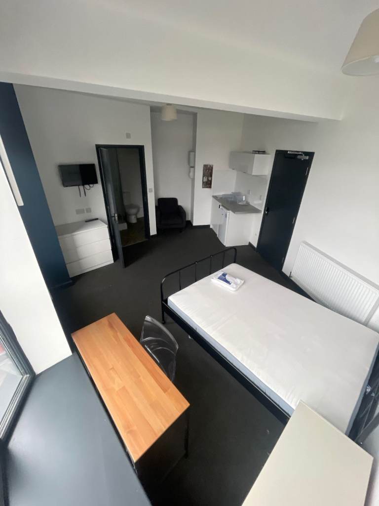 Stylish Studio Room to Rent | Lawrence Hill, Bristol