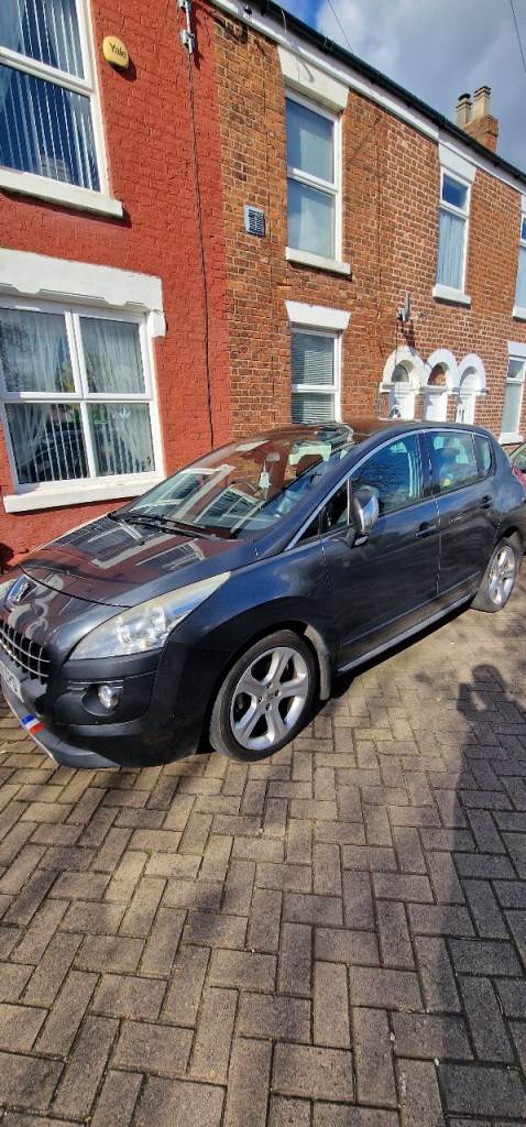 Peugeot 3008 2.0 HDI EXCLUSIVE