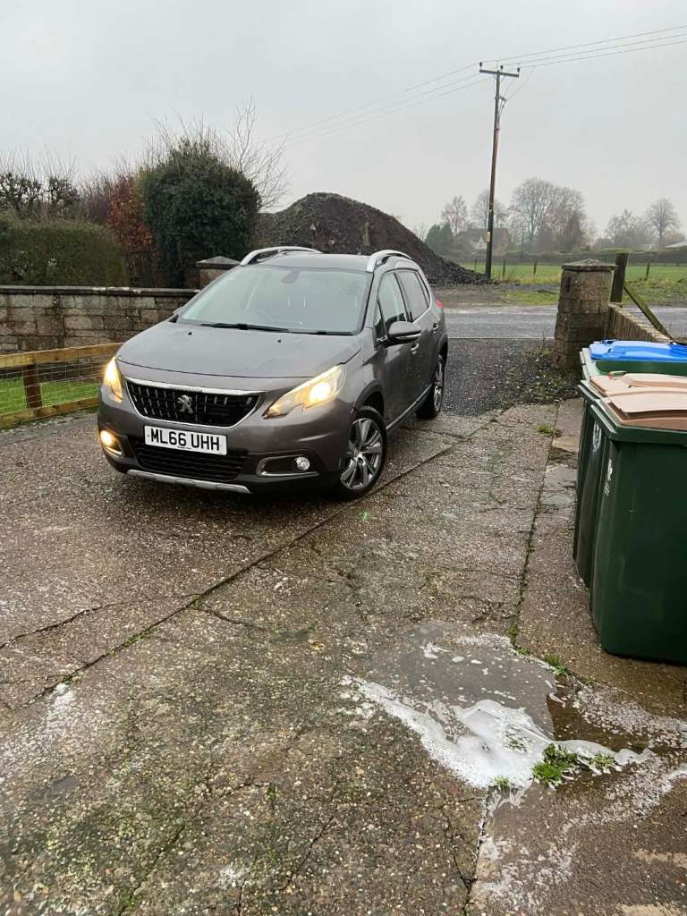 Peugeot, 2008, Hatchback, 2016, Manual, 1560 (cc), 5 doors