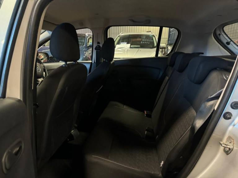 2015 Dacia Sandero 1.5 dCi Laureate 5dr HATCHBACK DIESEL Manual