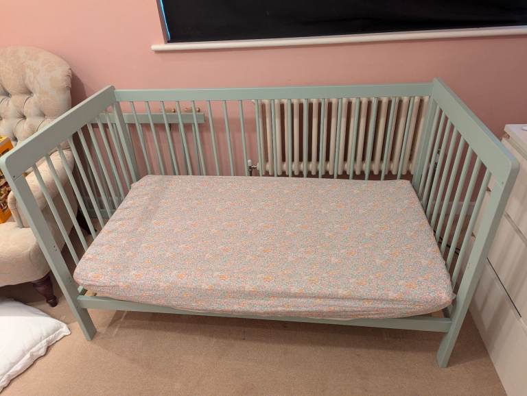 CuddleCo Nola Cot Bed