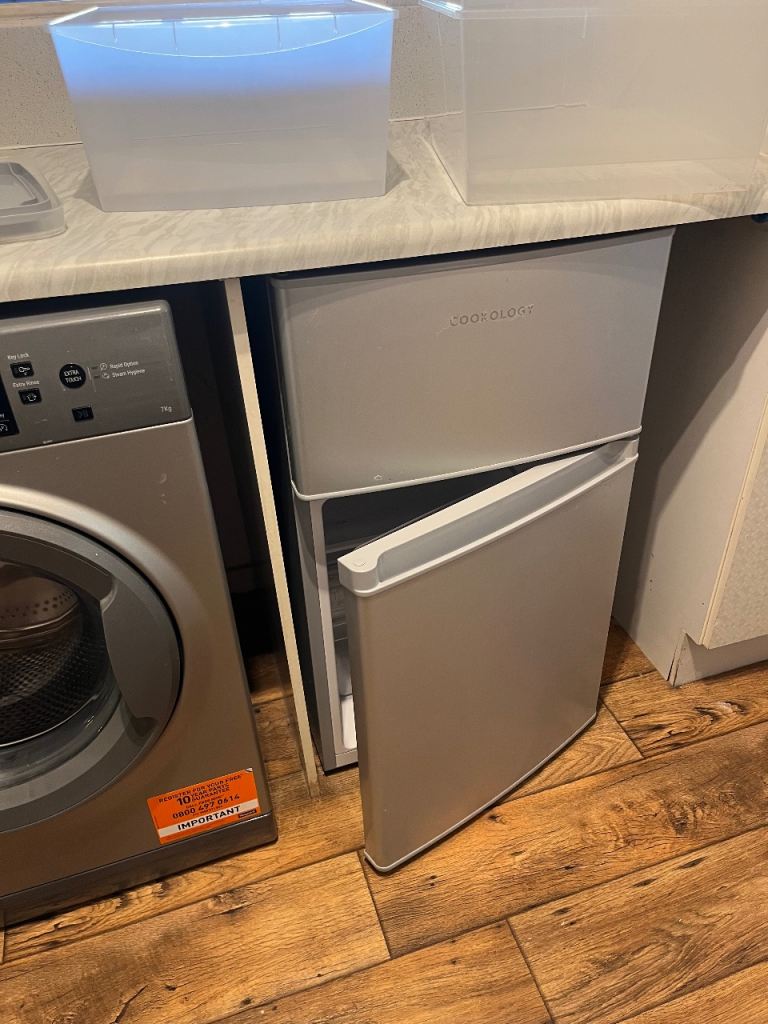 Cookology Under Counter Fridge Freezer – Silver, Good Condition