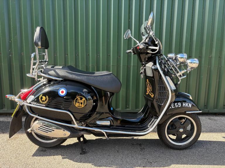 Piaggio Vespa 300 GTS Super Black 2009 Extras Good History 6621 Miles 