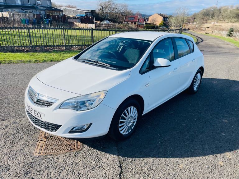 Vauxhall, ASTRA, Hatchback, 2011, Manual, 1686 (cc), 5 doors