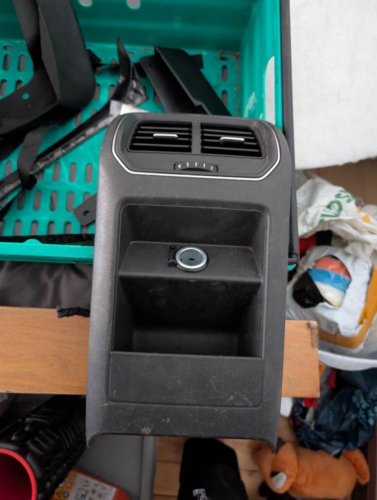 Mk 7 golf centre unit with air outlet and power supply 