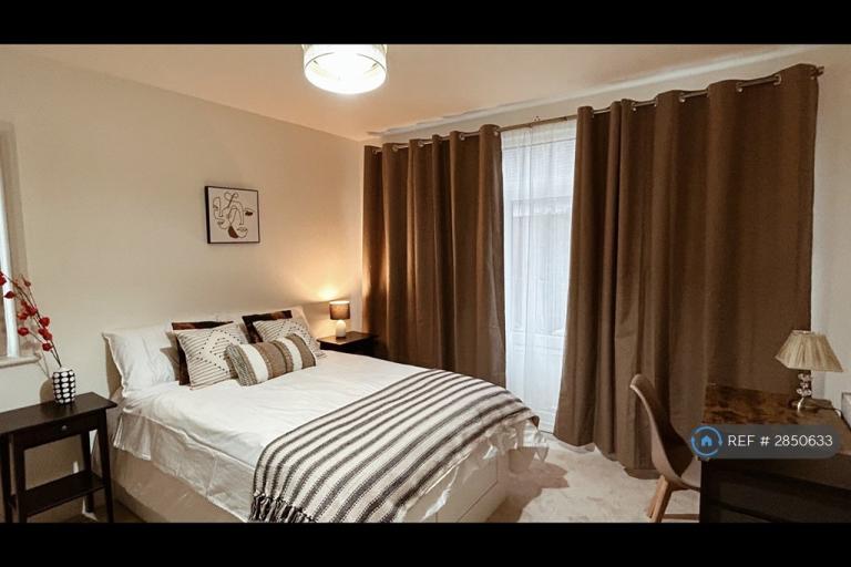 1 bedroom in Elsee Road, Rugby, CV21 (#2850633)