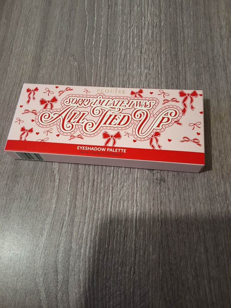 Plouise,  Eyeshadow Palette.  SOLD SOLD SOLD SOLD SOLD SOLD 