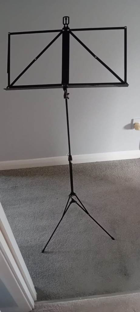Music stand