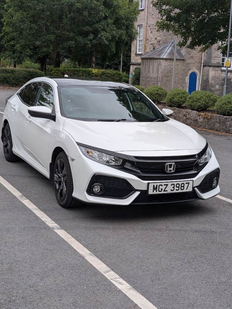 Honda Civic EX I - DTec 2019 Diesel, manual. 