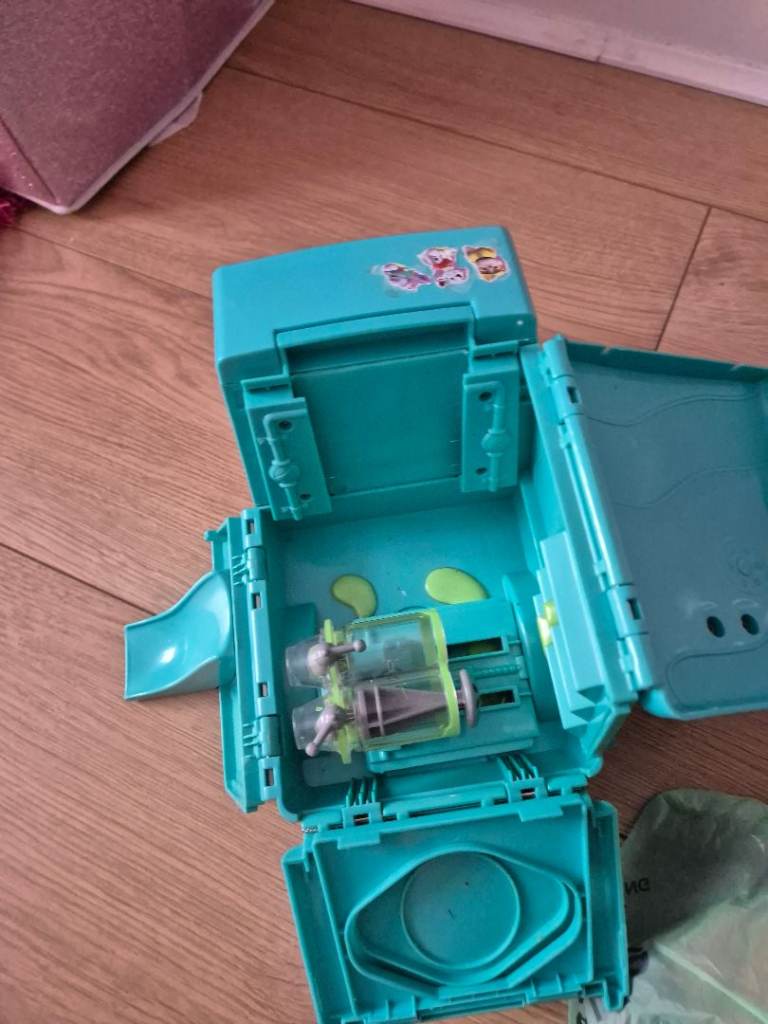 Scooby-Doo Mystery Machine Toy Van - Good Condition