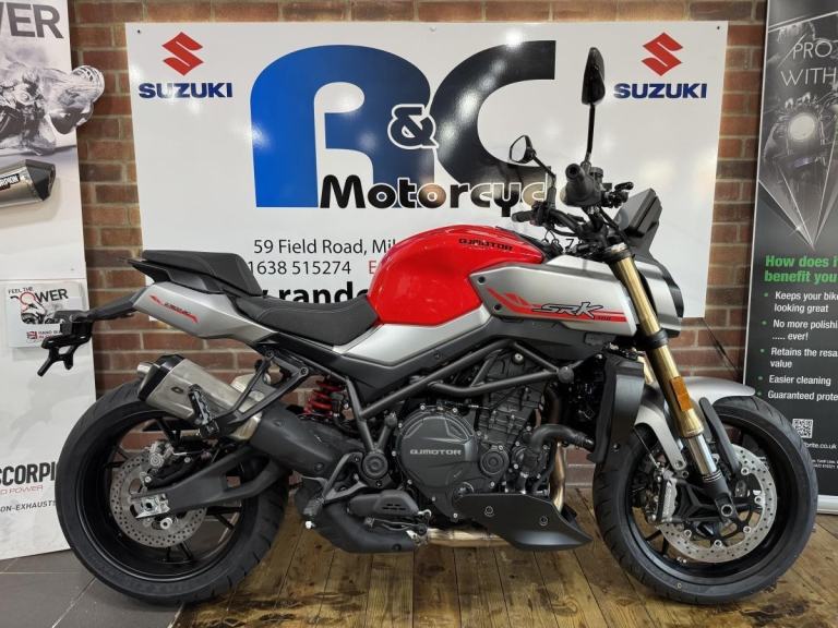 QJ SRK900, NAKED, SPORTS BIKE