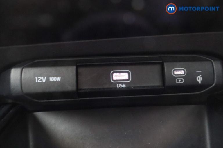 2022 Kia Niro 1.6 GDi PHEV 3 5dr DCT SUV Hybrid Automatic