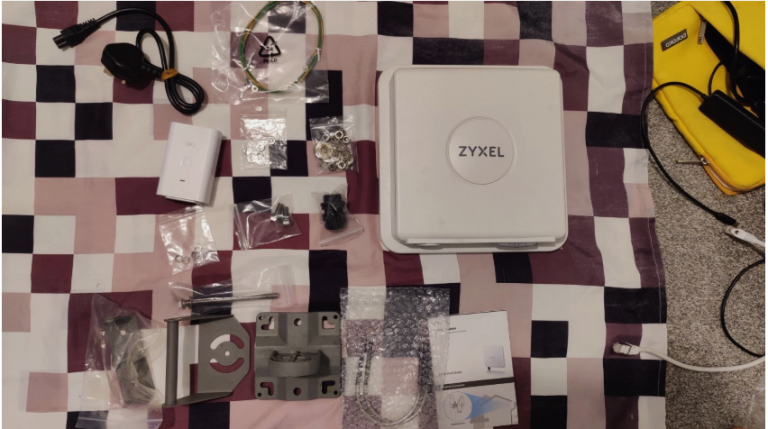 Zyxel LTE7490-M904 4G Cat 18 LTE Pro Outdoor POE Router 