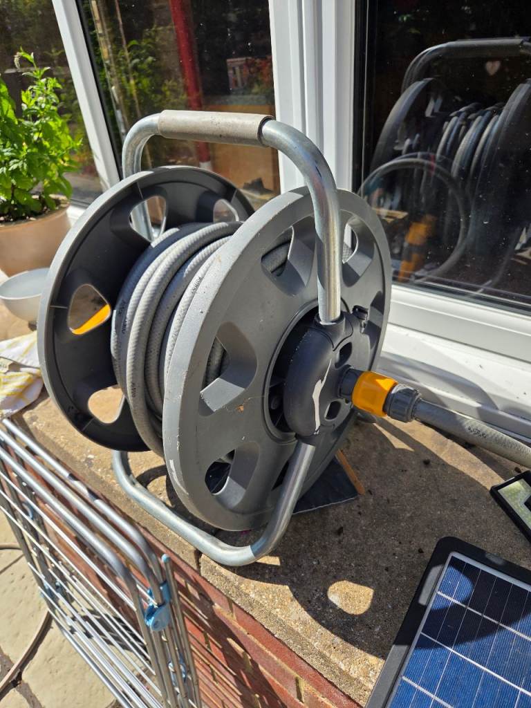 Garden Hose Reel – Good Condition