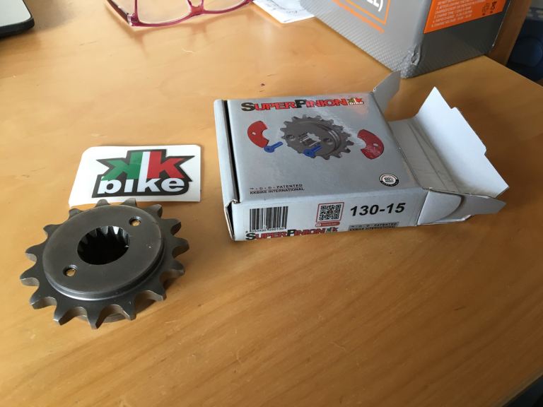 SuperPinion 15T Front Sprocket - XRV650 RD03 / XL600/650/700 Transalp - 250130