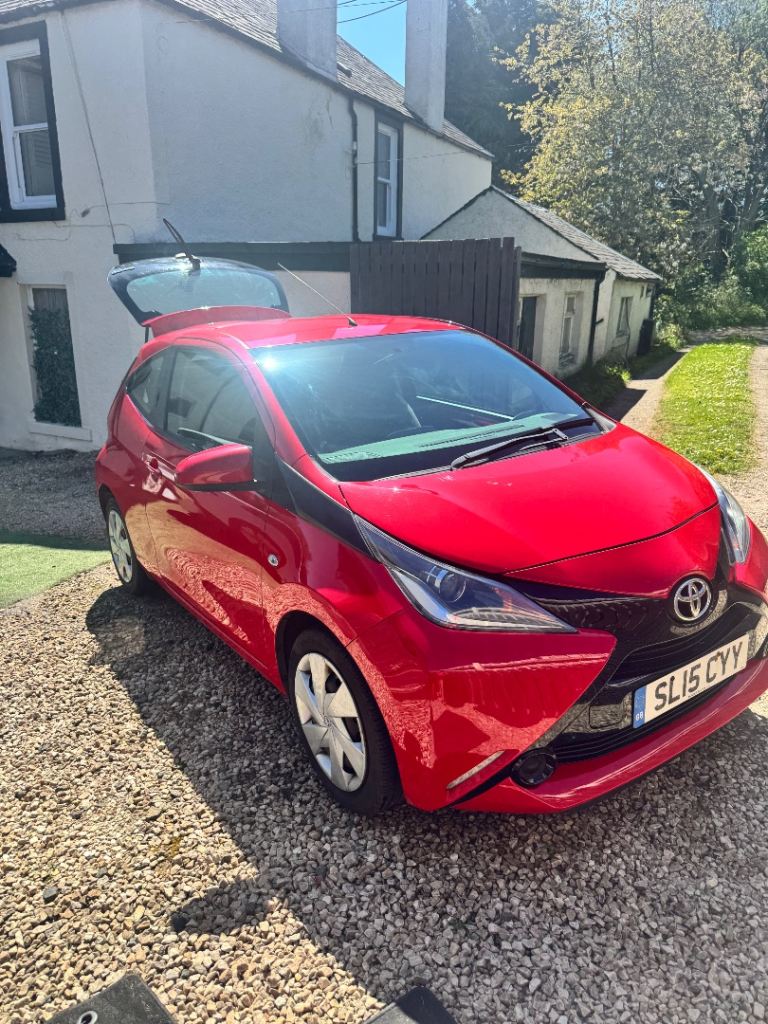 Toyota, AYGO, Hatchback, 2015, Manual, 998 (cc), 3 doors