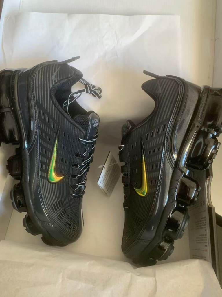 Nike air max Black color for men ro women,some size available ,and with real pictures